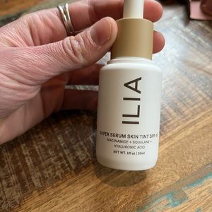 Ilia Super Serum Skin Ti t SPF 40